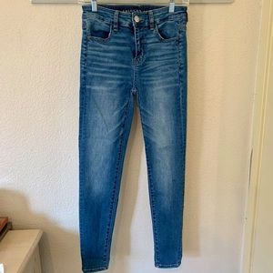 AMERICAN EAGLE High Rise Blue Jeggings